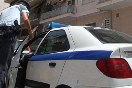 Female robber prayed on elderly